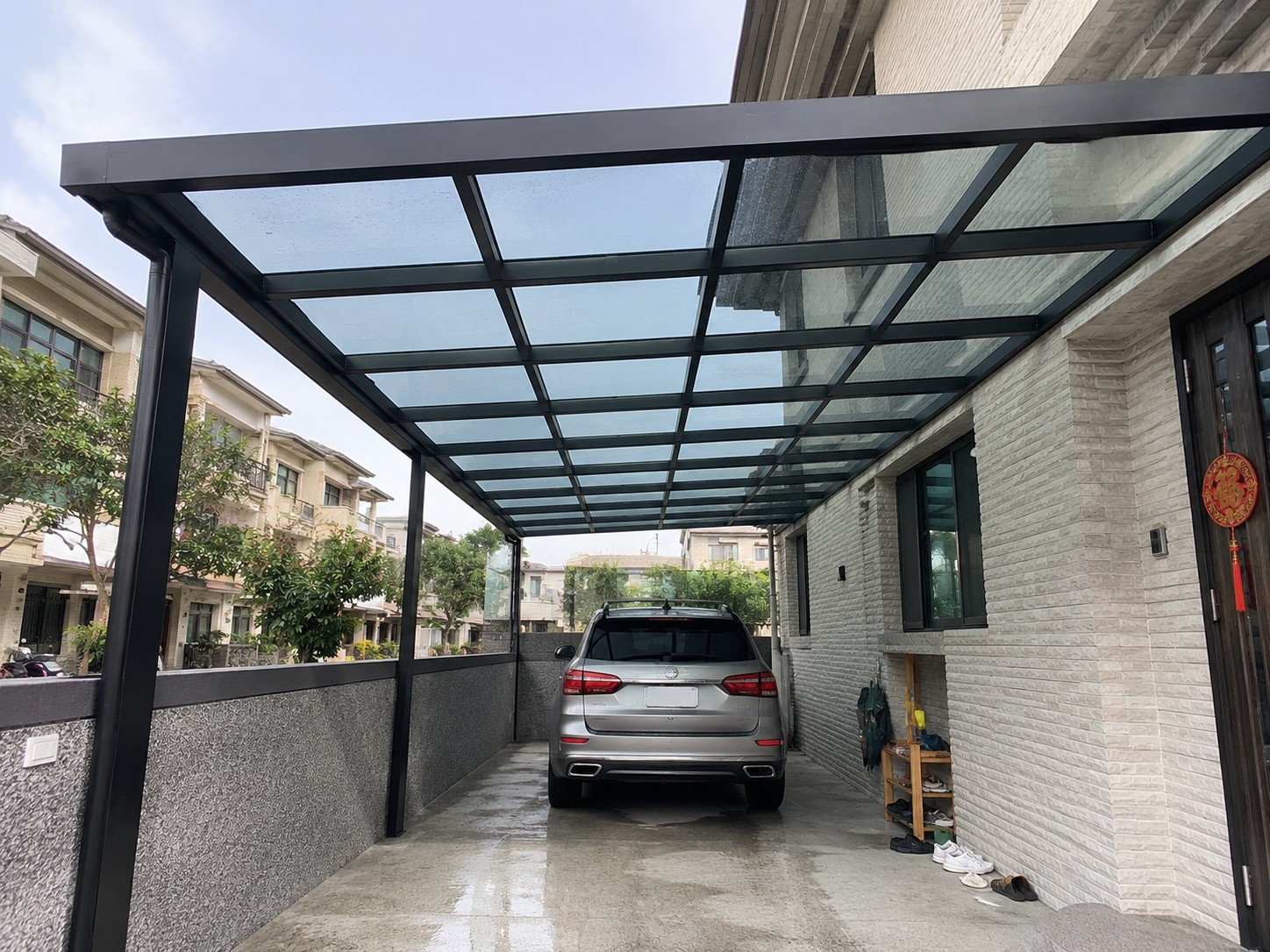 高雄大寮透天車庫採光罩施工｜安家鋁門窗工程
