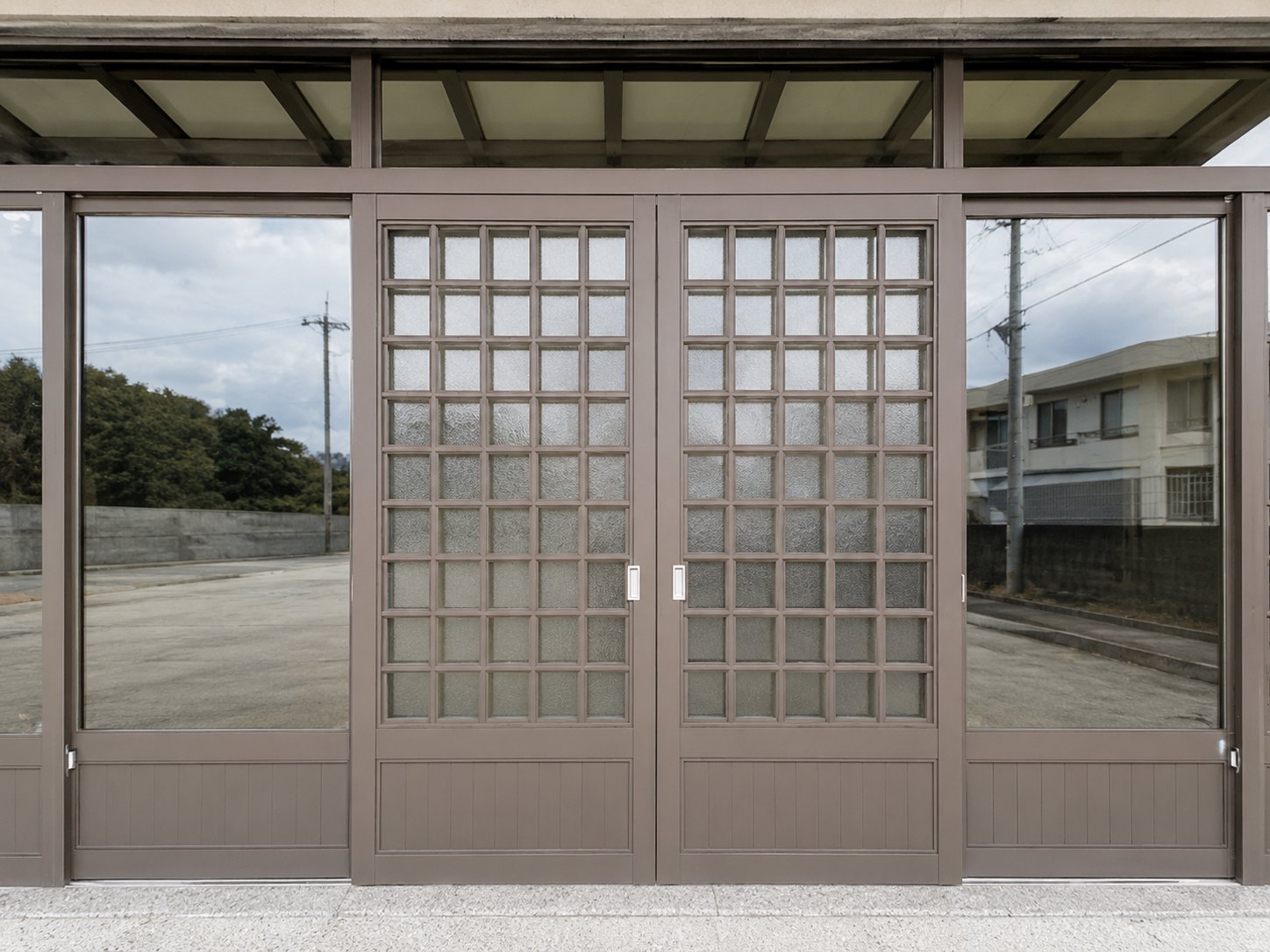 高雄岡山實際施工案例｜高雄岡山鋁框玻璃門窗施工